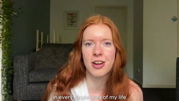 DEAR SKINNY GIRLS (Stop Doing This)