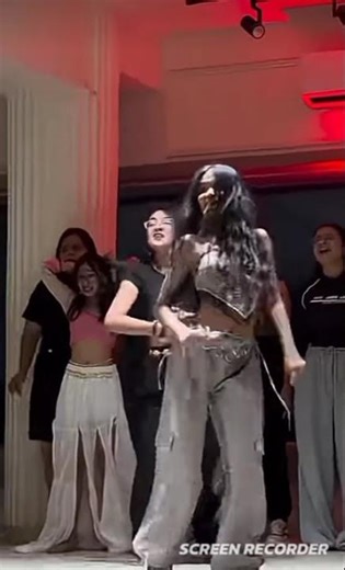 ⭐ “Trending Malang Dance – Studio Version!”