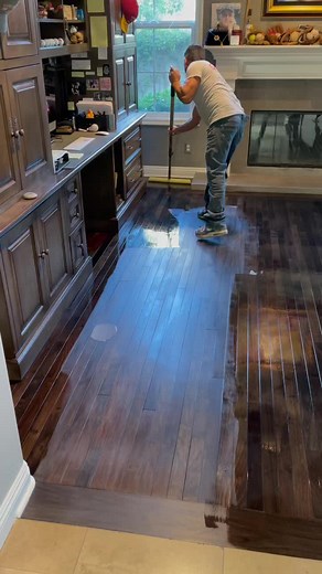 Professional Hardwood Flooring Refinishing in Los Angeles CA