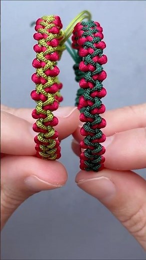 simple knots, stunning design 😍 #macrame #bracelet #diybracelets