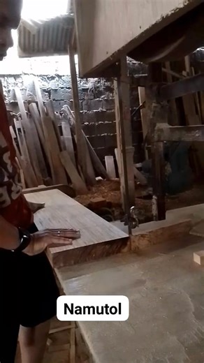 Cutting wood with this machine #furnituremaking | Jerry Danoco