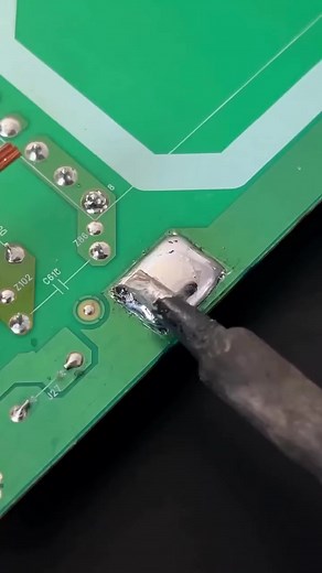 Cómo realizar una soldadura correctamente #arduino #arduinoproject #arduinoprogramming #soldador #electronicabasica #siguemeparamascontenido #ingenieria #sistemas #Reparaciones | MundoArduino