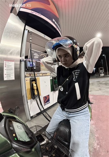 Exploring Pawn Shops in Harlow: Adam Beghe's Insight