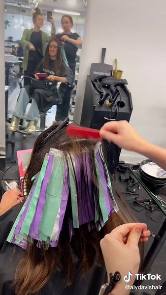 Backcomb with me 🙃 #haireducation #teasylights #hairtutorial #hairstylist #ITriedItIPrimedIt