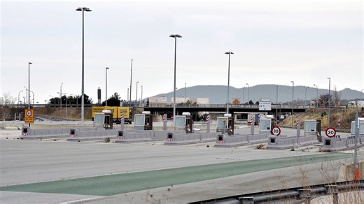 Embouteillages, accidents, usure prématurée… Les autoroutes gratuites coûtent trop cher à la Catalogne, le retour des péages réclamé !