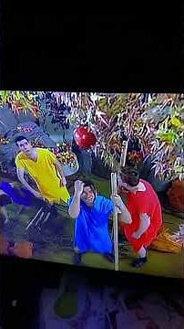 The Caveman Wiggles The Apple 🍎