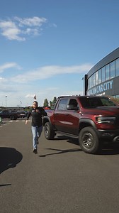 Bienvenue chez American Car City ! Envie de rouler dans l'Américaine de vos rêves ? 🇺🇸 Découvrez une collection incroyable de véhicules, des modèles récents aux classiques intemporels ! Plus de 400 véhicules en stock : ✨ Cadillac Escalade 🔥 RAM TRX et ses éditions limitées 💥 Dodge Ram, Ford F-150 & RAPTOR 🚙 Jeep Wrangler & Gladiator 🐎 Mustang, Dodge Challenger, Durango... Que vous cherchiez un véhicule pour votre entreprise ou un projet personnel, nous avons ce qu’il vous faut. Venez nous 