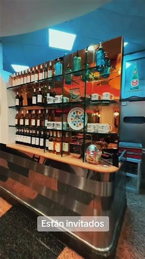 Vintage Diner Ambiance: A Step Back in Time#vintagediner #retroaesthetic #dinerdesign