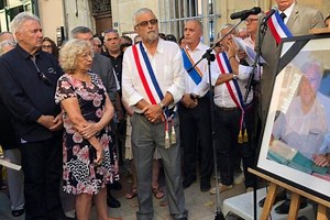 VIDÉO. Signes rend hommage à Jean Mathieu Michel ce jeudi, la Légion d'honneur remise à titre posthume vendredi