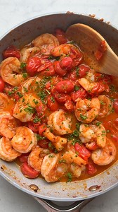 RECIPE: https://feelgoodfoodie.net/cookbook/ Celebrating National Shrimp Scampi Day today with this Shrimp Scampi with Tomatoes recipe from my debut cookbook! Can you believe it only took 20 minutes to make?! | Feel Good Foodie