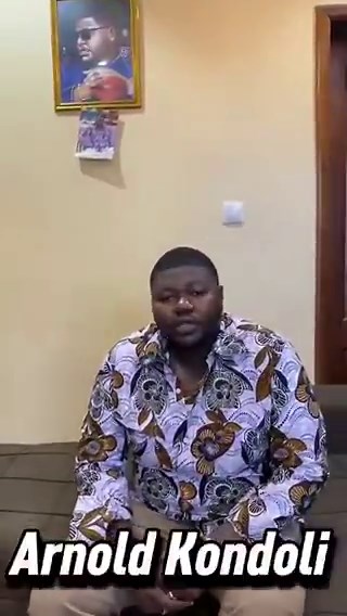 #RDC: Très affecté par la mort de son ami Vally Amisi , Arnold Kondoli , fixe les congolais sur une confusion qui s’installe . Certains le confondent à l’assassin de Vally pcq leur apparence physique sont presque pareil . La mort dans l’âme, il clarifie .