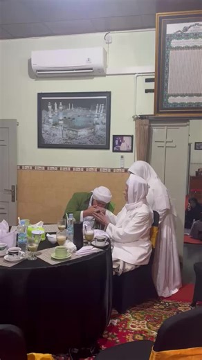 Lirboyo Bersholawat 2025: Habib Syech di Kediri