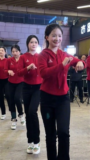 Hot short . 1709 . #beautifulgirl #dance #streetdance #hotshorts #dancer #dj #music