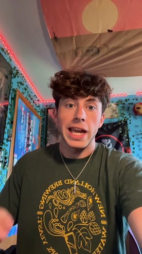 I didnt even know half of these were bloopers 😭 #marvel #avengers