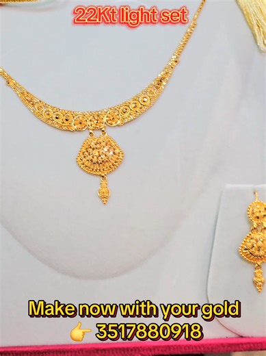 ✨ From pure bar to jewellery. A 22kt gold necklace set crafted from purity, shaped into timeless beauty. #realroyalofficial #goldjewellery #hallmark #22k #goldset