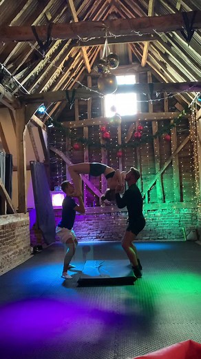 New trio tricks #foryoupage❤️❤️ #foryou #foryoupageofficiall #foryoupage #flexibility #fyp #acro #doublesacro #acroduo #acrotrick #acrotrio #trending @Phinacircusanddance