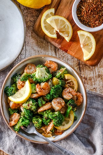 Garlic Butter Shrimp with Broccoli - Lolo Home Kitchen