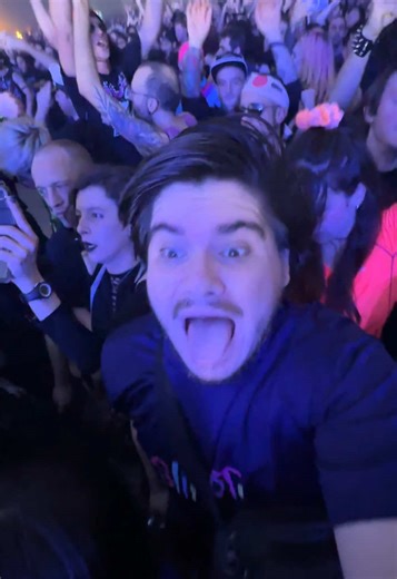 Elevator Operator Performance by Electric Callboy