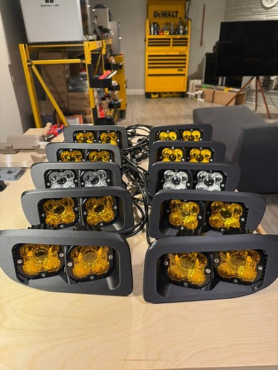 A lot of LC100 / LX470 owners have told us the factory headlights aren’t quite enough at night — especially on dark backroads, rain/snow, or when turning where the beam doesn’t follow. That’s exactly why we built this dual-pod fog light kit. Each side runs two pods, and all pods share the same triple-beam pattern: • Spot beam (center lens) → long-distance throw • Mid-range beams (upper LEDs) → mid-distance coverage • Flood beams (lower LEDs) → wide, close-range illumination So this isn’t just “f