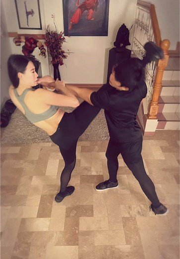 Bringing intensity to every strike in my latest action video! 💥🥋 This hand-to-hand combat sequence features the Wing Chun Chain Punch as its highlight—a relentless flurry of precision, speed, and power. Every move reflects the focus and control that Wing Chun demands, making each punch count. It’s not just about strength; it’s about precision, flow, and unbreakable spirit. Ready to experience the power of Wing Chun in action? Check it out and feel the impact. 👉 What’s your go-to move in hand-