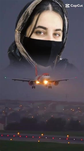 Easyjet Airplane Takeoff: Airport Runway Experience