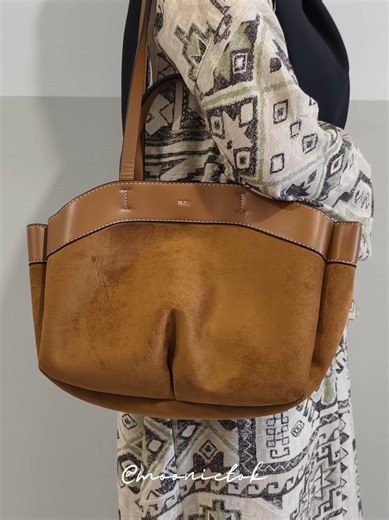 Effortless Everyday Style with NUNU Dovie Suede Bag