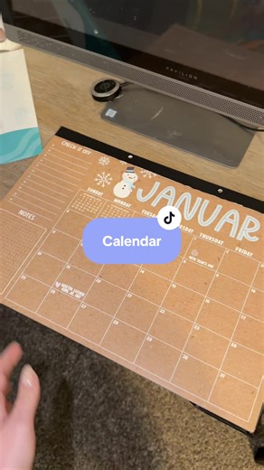 Perfect desktop or even to hang on the wall if needed! #calendar #hadleydesigns