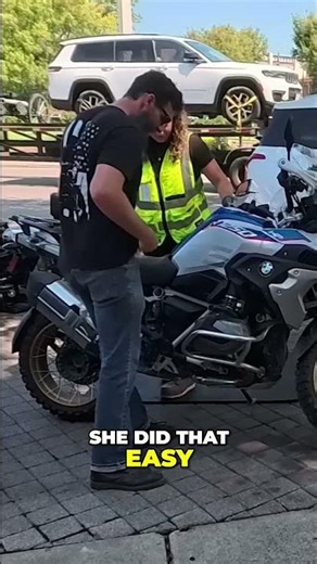 Suspicious Motorcycle Swindle: Quick Lift, Big Reward? #shorts