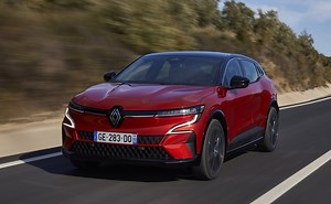 Pourquoi la nouvelle Renault Mégane électrique est à part ? Notre avis en vidéo après une journée au volant