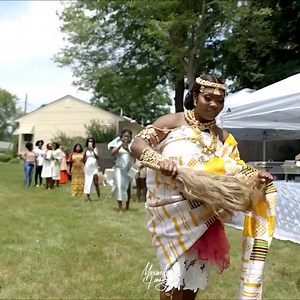 Ghana 🇬🇭 Bride didn't come to play👸🏿 🎥@maxwelljennings #iloveafrica #africanwedding #africantraditionalwedding #ghanianwedding #ghanaiantraditionaldance #culture | I Love Africa