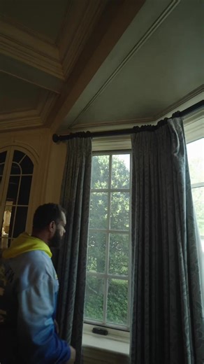 Follow @cleaviewwashing to keep your windows spotless, shiny and clean for your New Jersey home.