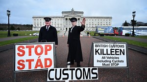 Stormont protest over Brexit warns against hard border