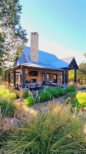 33K views · 18 comments | Is this what it feels like to be in a DREAM?! Dream away at this gorgeous rustic cabin.辰 This DREAMY cabin features our Hand-Hewn Skins and Weathered TWII Timbers. : 1061 #trestlewood #reclaimedwood #texashomes #texasliving #handhewnskins #handhewn #rusticdesign #exteriordesign #exteriorinspo #rustic | Trestlewood | Facebook