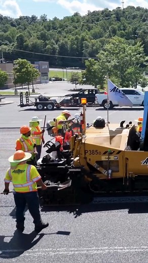 Imagine having all your tools, tablets and drinks at arm’s‑reach on the paver — here are ideas to make that happen. Upgrading your asphalt paver with well‑designed accessories turns a good machine into a more efficient, safer and crew‑friendly tool. When hand tools, shovels, depth sticks, tablets and personal items are stored in a secure rack or bracket near the operator, time gets saved and clutter is reduced. Adding thoughtful touches like a phone mount, USB charger, lighting packages or laser