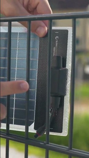 This Smart Solar Wall Generates Power All Day 😳