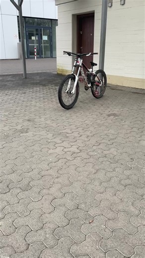 Wieder scheiß Wetter #downhill #bikelover #mtb #ghost #fyy@Lenny_dh✝️🫡 @leon24636 @Philipp @Jamaine_on_dh✝️ @Luca_MTB @John on Bergamont @Nico053356 @Tom _ jsg