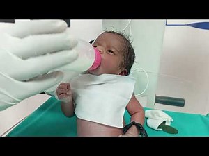 Newborn Crying During First Bottle Feeding: Tips & Tricks for a Smooth Transition |Baby's First Feed