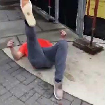 Ninja Warrior Demonstration Leads to Epic Fail