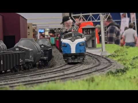 10 Model Trains in 4 Minutes! #modeltrains #fun #idk
