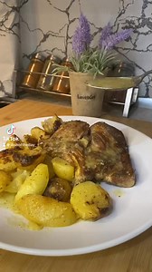 Μπριζόλες με πατάτες στο φούρνο 🥩🥔 #πιάτοημερας #μπριζόλες #πατατες | Dish of the day•Πιάτο ημέρας