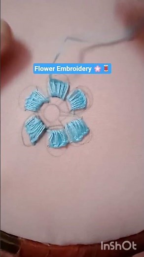 Flower Embroidery Stitch 🌸🧵 | Flowers #ytshorts #shorts #youtubeshorts #trending
