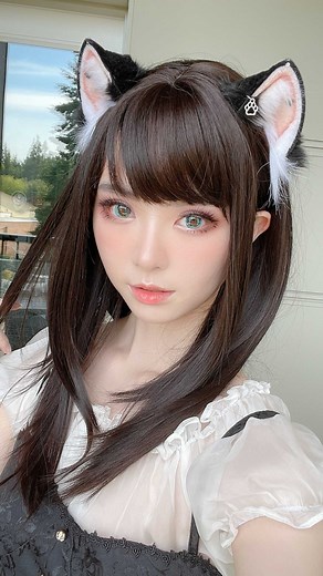 Zekia on Instagram: "short makeup tutorial :) . . . #animegirl #cosplaygirl #cosplay #cosplayer #kawaii #cosplaymakeup #makeuptransformation #asiangirls #animeart #waifus #kawaiifashion #kawaiiaesthetic #tiktokcosplay #catgirl"