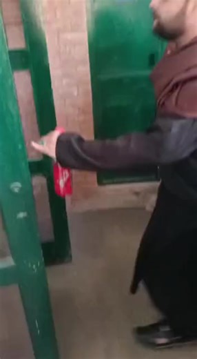 da library staso da 😂 #khaksar #trinding_video @Kashif Khaksar✅ | library guy on tiktok