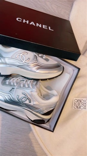 What a cute little set pretty #girl #set #shoes ⚪️⚪️⚪️⚪️