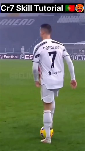 football skill🥶 #tutorial CR7⚽🥵🇵🇹 Ronaldo skills