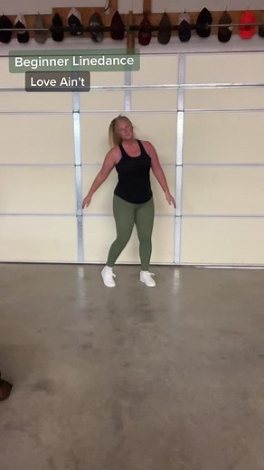 Super easy & fun lil beginner linedance: Love Ain’t choroed by Darren Bailey. Music: Love Ain’t by @eliyoungband #arkansaslinedancer #over40linedancer #linedancerbrooke ##linedance #fuegodanceshoes