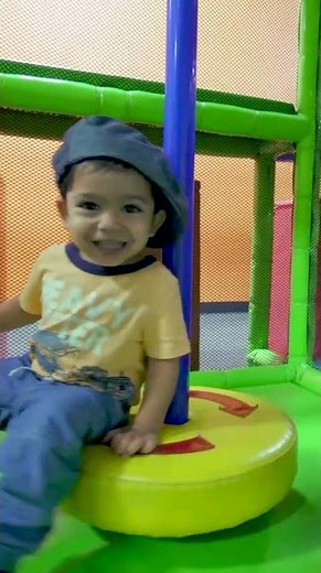 Blippi Learns the 5 Senses