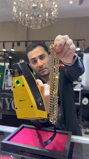 Gold Purity Gun. State of the art technology— this gold “karat” gun allows you to instantaneously know the exact concentration of metals in an object. Thank you to SciAps for sending us this X-50 Purity Gun. State of the art technology— this gold “karat” gun allows you to instantaneously know the exact concentration of metals in an object. Thank you to SciAps for sending us this X-50 #Gold #GoldGold #TraxNYC | Peter A. Hefley