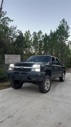 Logan. (@logannbradleyy)’s videos with Dirt Road Soldier - Bottleneck