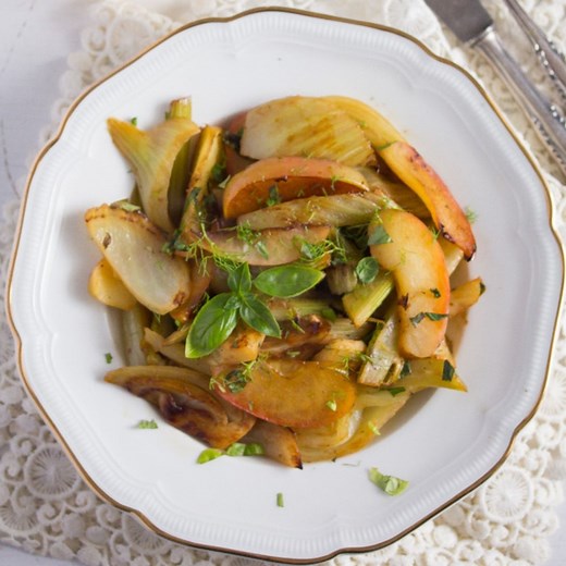 Braised Fennel with Applesrn